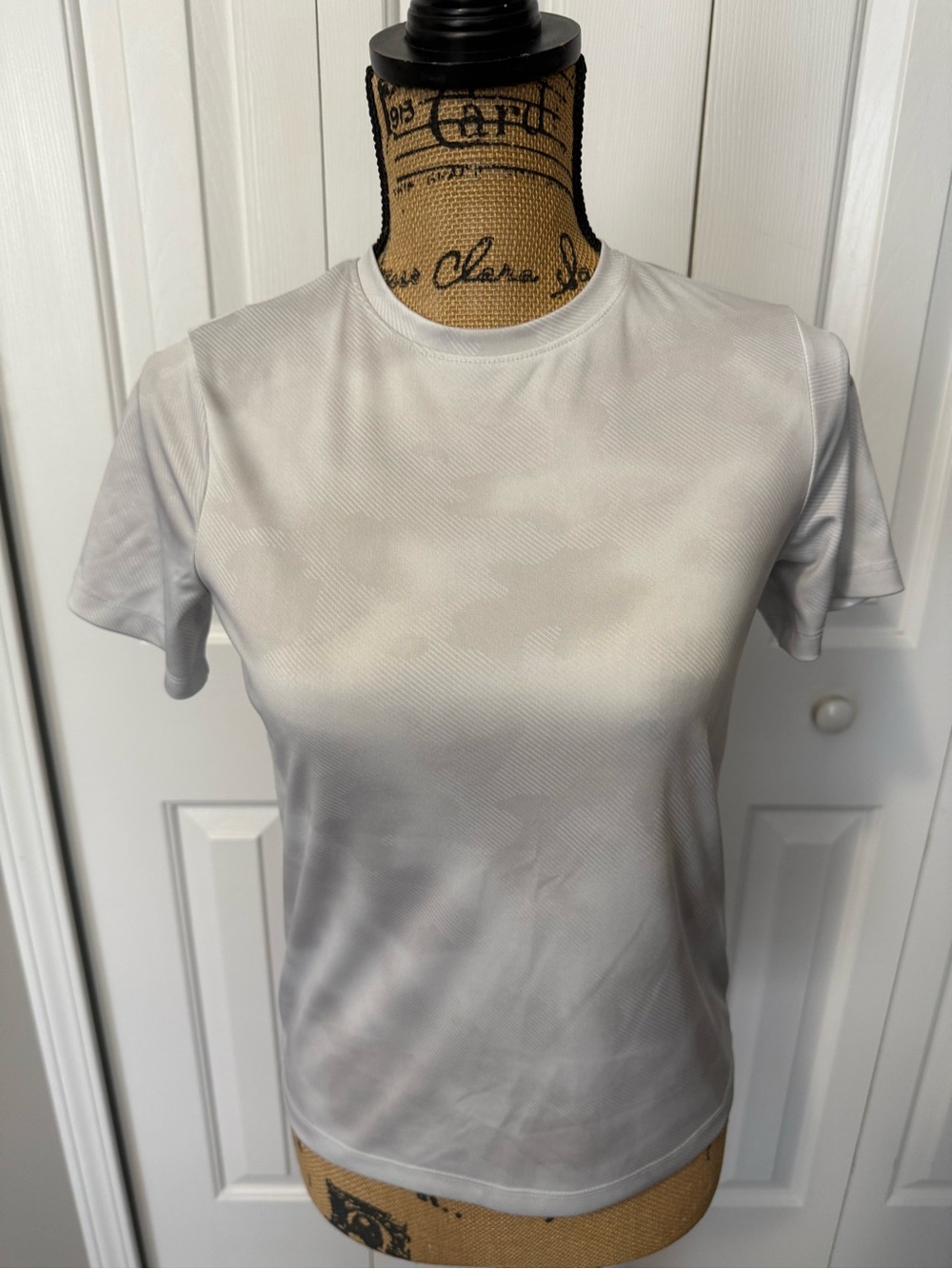All in Motion Gray Camo Short Sleeve Crewneck Tee